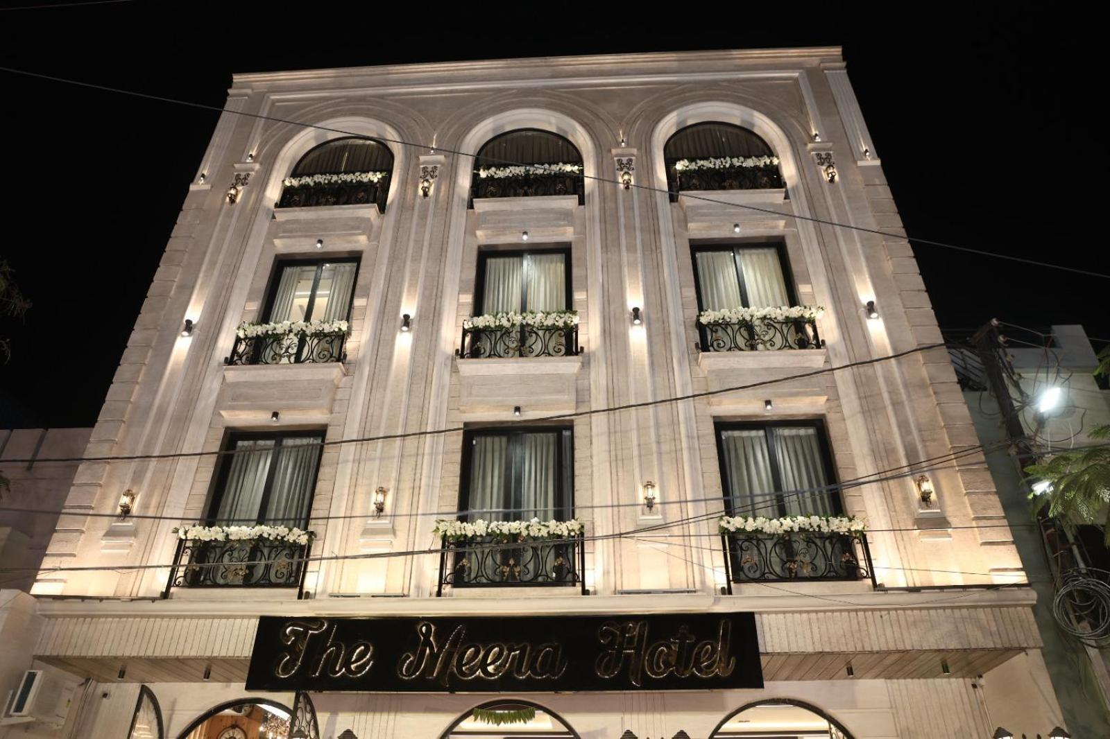 The Meera Hotel Уджайн Екстериор снимка
